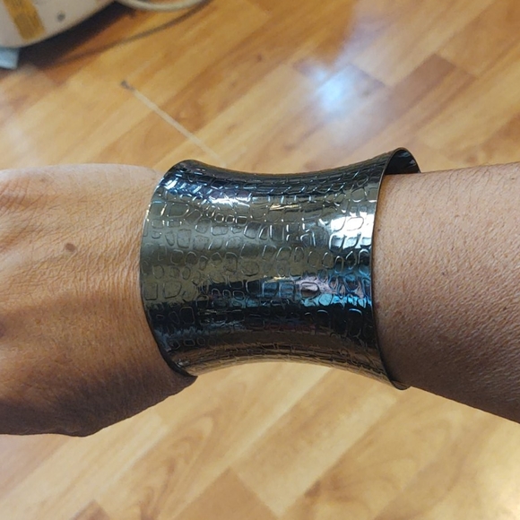 Cuffed bracelet - Picture 4 of 4